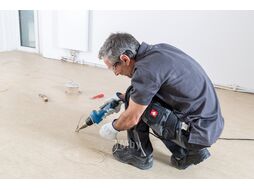 Термовоздуходувка BOSCH GHG 20-60 в кор. (2000 Вт, 2 скор., 50-600 С, плавн. рег.,150-300/300-500 С)