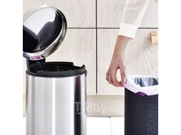 Мусорное ведро Brabantia Pedal Bin NewIcon с защитой от отпечатков / 112041 (12л, стальной матовый)
