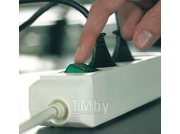 Удлинитель 1.5м (3 роз., 3.3кВт, с/з, выкл., ПВС) серебристо-серый Brennenstuhl Eco-Line (провод 3х1,5мм2; сила тока 16А; с/з - с заземляющим контакто