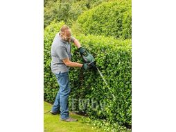 Кусторез электрический BOSCH Universal HedgeCut 50 (480 Вт, длина ножа 500 мм, шаг ножа: 26 мм, вес 3.5 кг)