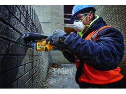 УШМ (болгарка) аккумуляторная бесщеточная DEWALT 54 В XR FLEXVOLT 2-е покол. 125 мм DCG418N-XJ