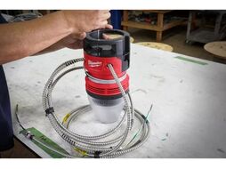 Высокомощный фонарь HOBL 7000 MILWAUKEE 4933464126
