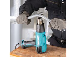 Термовоздуходувка MAKITA HG 6531 CK (2000Вт, 50/650 град, 200-550 л/мин, 7 насадок, кейс.)