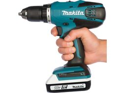 Аккум. дрель-шуруповерт MAKITA DF 457 DWLE в чем. + фонарь (18.0 В, 2 акк., 1.5 А/ч Li-Ion, 2 скор., 42 Нм, шурупы до 10 мм)