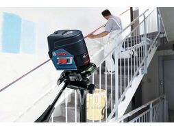Нивелир лазерный BOSCH GCL 2-50 C со штативом и держателем в кор. (проекция: крест, до 50 м, +/- 0.30 мм/м, резьба 1/4")