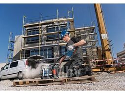 Аккум. воздуходувка BOSCH GBL 18V-120 в кор. (18.0 В, БЕЗ АККУМУЛЯТОРА, макс. скорость воздушного потока: 75 м/с) (06019F5100)