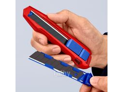 Нож универсальный CutiX, 165 мм, для стандартных лезвий на 18 мм KNIPEX 9010165BK