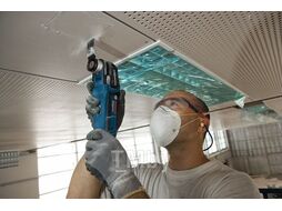 Многофункциональный инструмент (реноватор) BOSCH GOP 55-36 L-BOXX + набор оснастки (550 Вт, 8000 -20000 об/мин, StarlockMax) (0601231101)