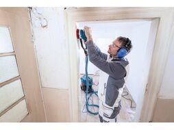 Эксцентриковая шлифмашина BOSCH GET 75-150 в кор. (550 Вт, 125 мм, 3300 - 7800 кол/мин)