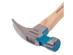 Молоток-гвоздодер, 380 г, угол 75, магнит, обрезиненная рукоятка AMERICAN HICKORY GROSS 10413