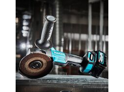 УШМ (болгарка) аккумуляторная MAKITA GA 012 GM 201 (40В, 115 мм, 8500 об/м, клав. (2x4.0Ач,DC40RA,Makpac4))