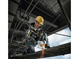 УШМ (болгарка) аккумуляторная BOSCH GWS 180-LI в чем. (18.0 В, 2 акк., 4.0 А/ч, Li-Ion, диск 125х22.0 мм)