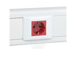 Розетка 45х45 с заземлением, 90 градусов, красная EKF