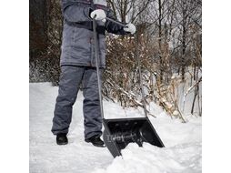 Движок для уборки снега пластиковый, 570х470х1300 мм, стальная рукоятка, Сибртех 615925