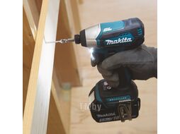 Аккум. шуруповерт MAKITA DTD 155 Z в чем. (18.0 В, БЕЗ АККУМУЛЯТОРА, 2 скор., 135 Нм, шурупы до 13 мм)