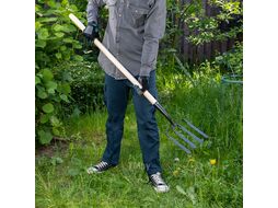 Вилы копальные 4-х рогие, 190 х220мм, широкий зуб, удлиненная тулейка, с черенком АРТИ 63804