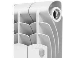 Радиатор биметаллический Royal Thermo Revolution Bimetall 500 (12 секций, с монтажным комплектом, кронштейном и кранами)