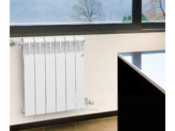 Радиатор биметаллический Royal Thermo Revolution Bimetall 500 (4 секции, с монтажным комплектом, кронштейном и кранами)