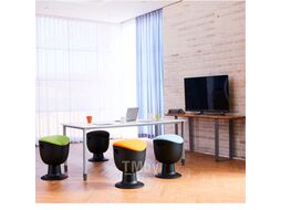 Стул для активного сидения Tulip,пластик белый, ткань зеленая Chair Meister TULIP STOOL 100/green D42