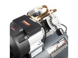 Компрессор поршневой масляный Professional 100-400, 400 л/мин, 8 бар, 2200 Вт, 100 л, быстросъемный 1/4" + "елочка" Patriot 525301955