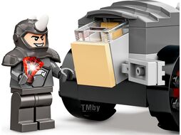 Конструктор LEGO Marvel Схватка Халка и Носорога на грузовиках (10782) (Marvel, рекомендуемый возраст 4 лет, 110 деталей)