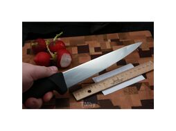 Нож кухонный Victorinox Fibrox 5.5603.18 стальной обвалочный лезв.180мм прямая заточка черный