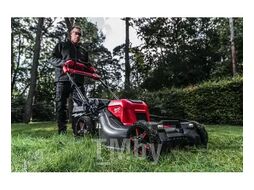 Аккумуляторная самоходная газонокосилка M18F2LM53-122 MILWAUKEE 4933479585