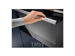 Компактный духовой шкаф с СВЧ Electrolux EVL6E46X