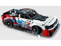 Конструктор Lego Technic Nascar: Chevrolet Camaro ZL1 нового поколения / 42153