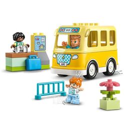 Конструктор LEGO Duplo Поездка на автобусе (10988) (пластик, рекомендуемый возраст 2 лет, 16 деталей)