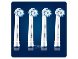 Электрическая зубная щетка Oral-B Pro 3 3000 Sensi Clean White + насадки Sensitive Clean 4шт