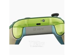 Беспроводной контроллер Xbox – Remix Special Edition (EU version, model 1914) + Play & Сharge Kit