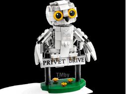 Конструктор Lego Harry Potter Hedwig at 4 Privet Drive 76425