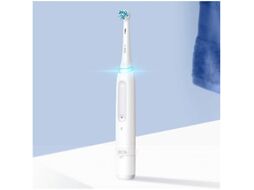 Электрическая зубная щетка Oral-B iO4 Magnetic White Travcase