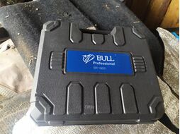 Аккум. дрель-шуруповерт BULL SR 1803 в чем. (18.0 В, 2 акк., 2.0 А/ч Li-Ion, 2 скор., 50 Нм, шурупы до 10 мм)