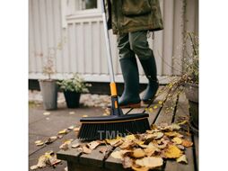 Метла эргономичная FISKARS 1077115