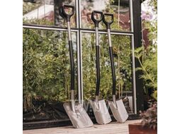 Лопата совковая (серая) FISKARS 1066712
