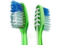 Набор зубных щеток Colgate Эксперт чистоты (3шт+1шт)