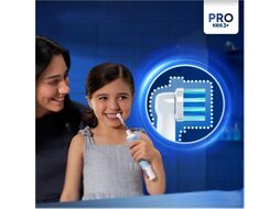 Детская электрическая зубная щетка Oral-B Vitality Pro Kids Frozen