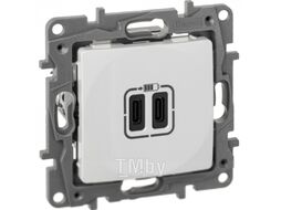 Розетка Legrand Etika 672235 (белый)