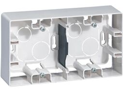 Коробка открытого монтажа Legrand Etika 672530 (белый)
