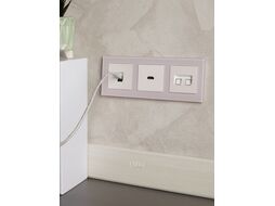Рамка для выключателей и розеток IEK Brite BR-M32-G-31-K14 (розовый матовый)