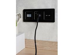 Рамка для выключателей и розеток IEK Brite BR-M32-M-01-K02 (металл/черный)