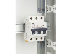 Выключатель автоматический IEK AR-M10N-3-D008