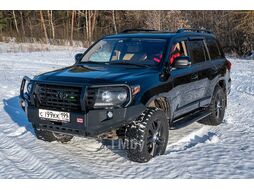 Бампер силовой передний TLC 200 2007-2015 c доп. фарами, защитной дугой и защитой бачка омыв. Риф RIF200-11350
